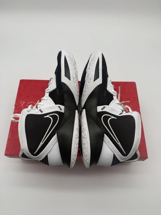 New Nike Kyrie Infinity TB Shoes Mens Size 12 Black White Basketball DO9616 002 main image 4